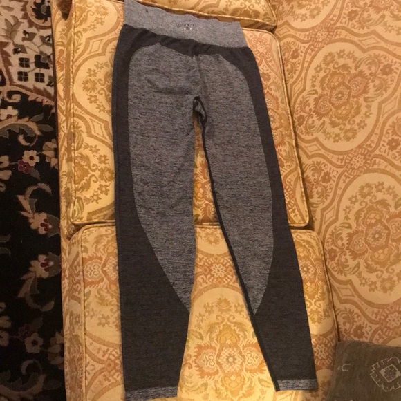 PINK Victoria's Secret Pants - PINK Seamless tights